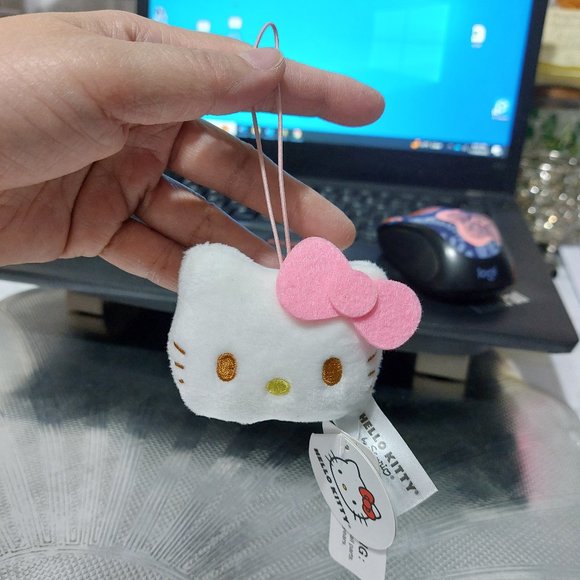 Small Mini Hand Size Hello Kitty Charm Keychain Handbag Any Bag Accessory - Picture 5 of 5